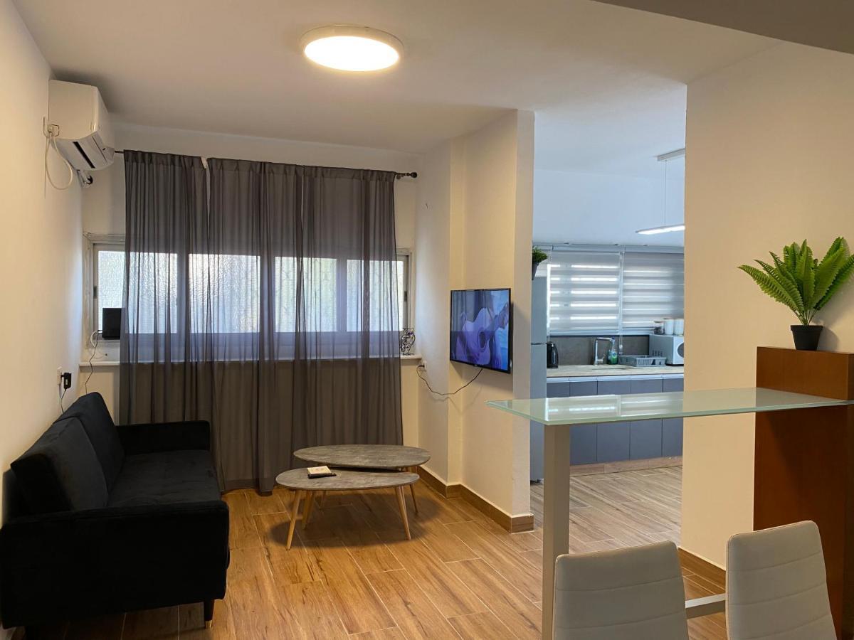 Rousso'S House Apartment เอลัต ภายนอก รูปภาพ